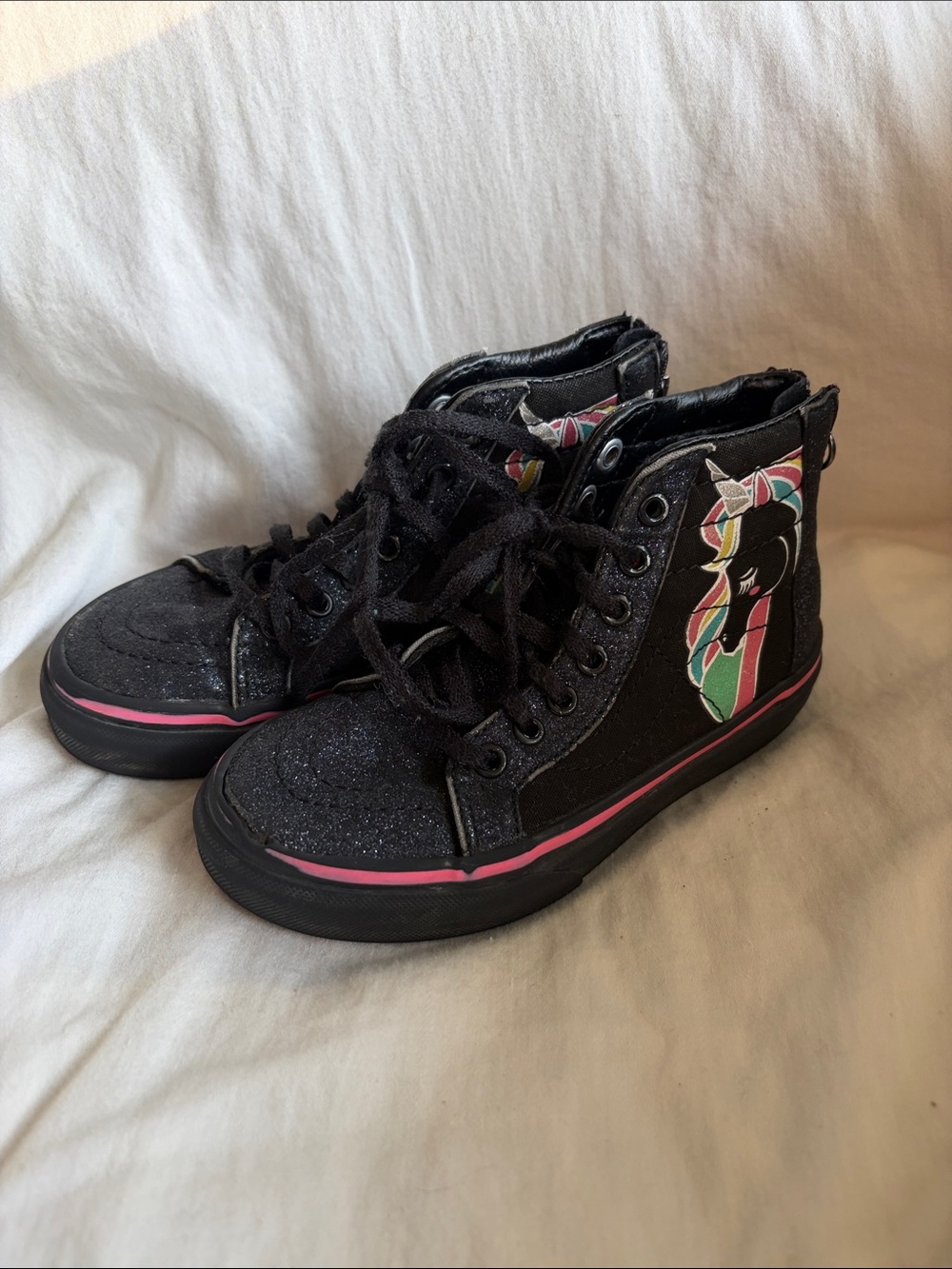 Kids Black High-Top Sneakers with Glitter and Pink Accent